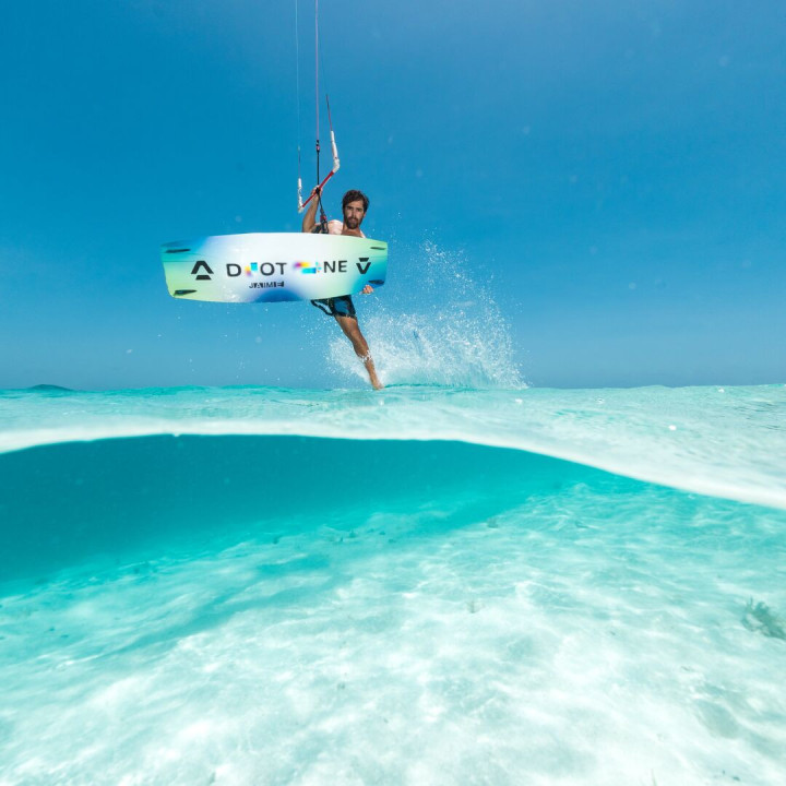 Aile kitesurf Duotone EVO SLS Blanc 2025 en Stock au Meilleur Prix | Aile de kite à boudin
