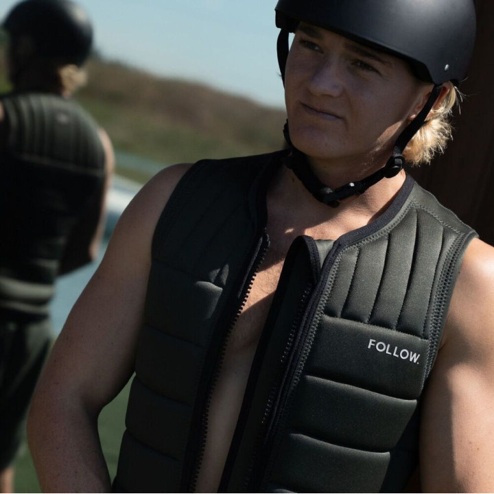 Gilet wakeboard Follow total gris fonce  | Gilet impact wakeboard pas cher
