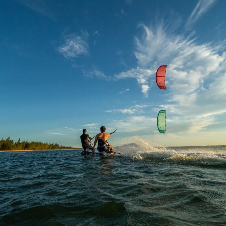 Aile kitesurf Duotone EVO 2025 en Stock au Meilleur Prix | Aile de kite à boudin