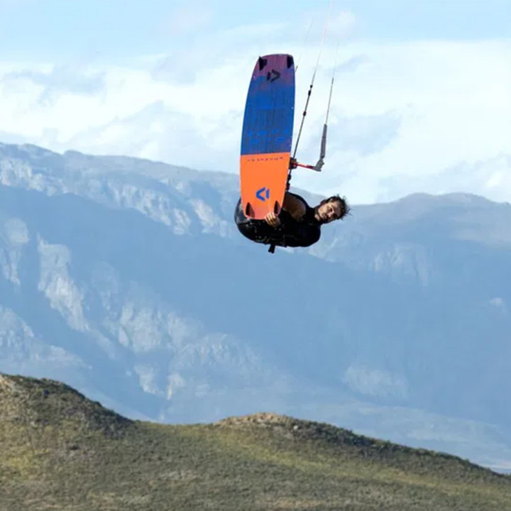 Planche kitesurf twintip Duotone Gonzales 2025 | Board de Kite Twintip débutant au meilleur prix