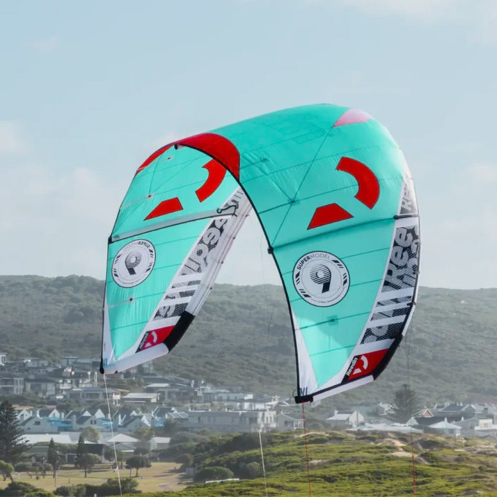Aile kitesurf Reedin Supermodel 2025 en Stock au Meilleur Prix | Aile de kite à boudin freeride