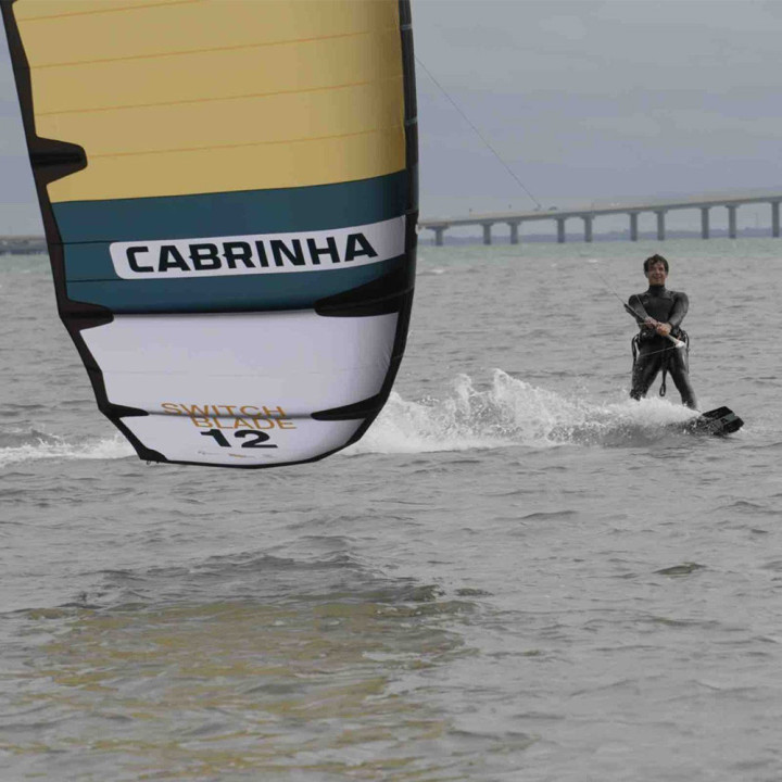 Aile kitesurf Cabrinha Switchblade 2024 en Stock au Meilleur Prix | Aile de kite à boudin freeride