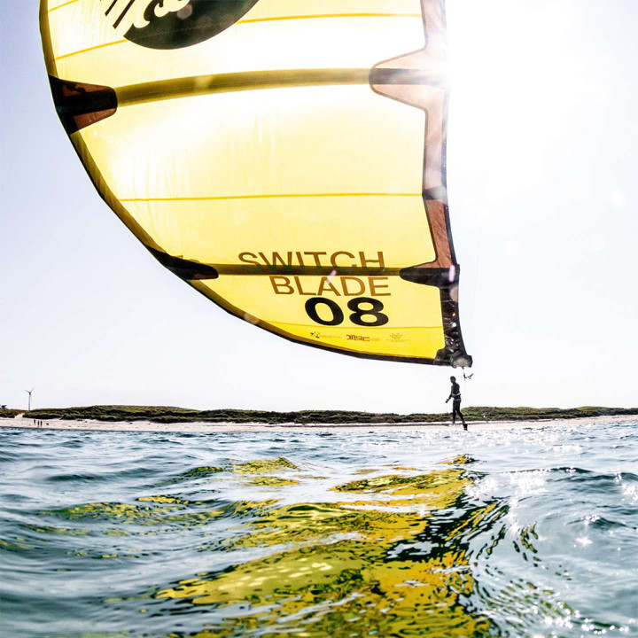 Aile kitesurf Cabrinha Switchblade 2024 en Stock au Meilleur Prix | Aile de kite à boudin freeride