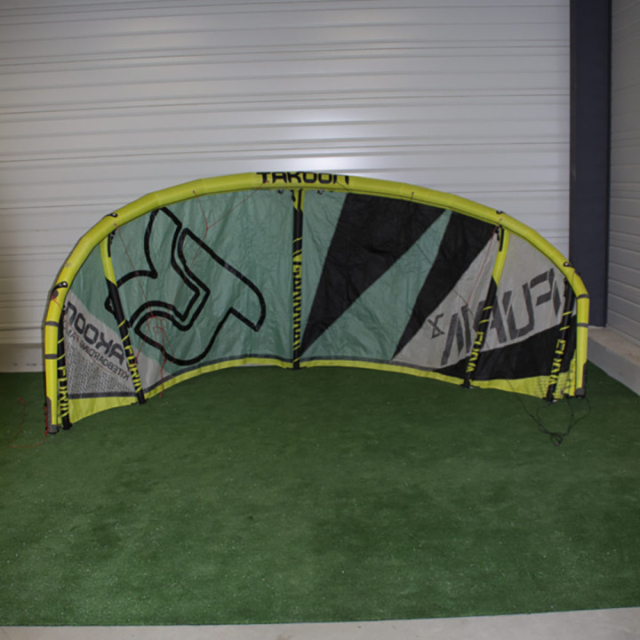Aile de kitesurf occasion Takoon Furia 7m vue de face ou de profil 3