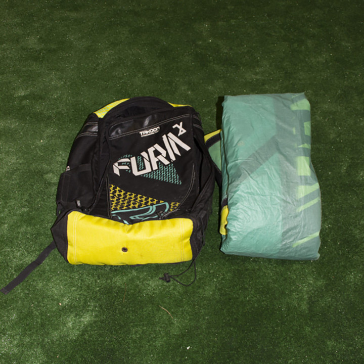 Aile de kitesurf occasion Takoon Furia 7m vue de face ou de profil 4