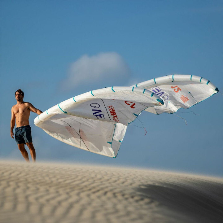 Aile kitesurf Duotone EVO SLS Concept Blue 2026 en Stock au Meilleur Prix | Aile de kite à caisson freeride