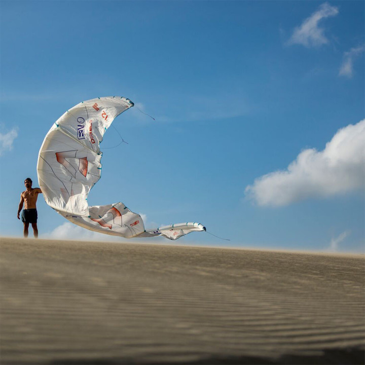 Aile kitesurf Duotone EVO SLS Concept Blue 2026 en Stock au Meilleur Prix | Aile de kite à caisson freeride