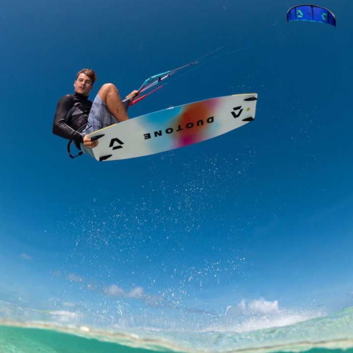 Planche kitesurf twintip Duotone Select Concept Blue 2026 | Board de Kite Twintip débutant au meilleur prix