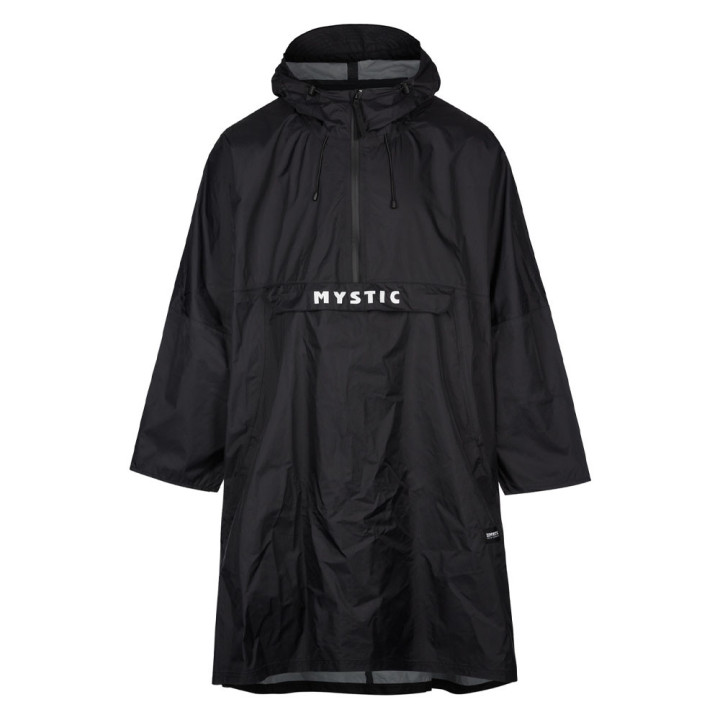 Poncho Mystic Wingman Jacket Noir vue de face après session surf