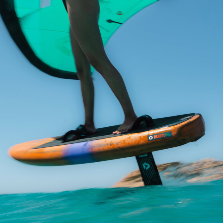 Planche de wing foil duotone sky free 2026