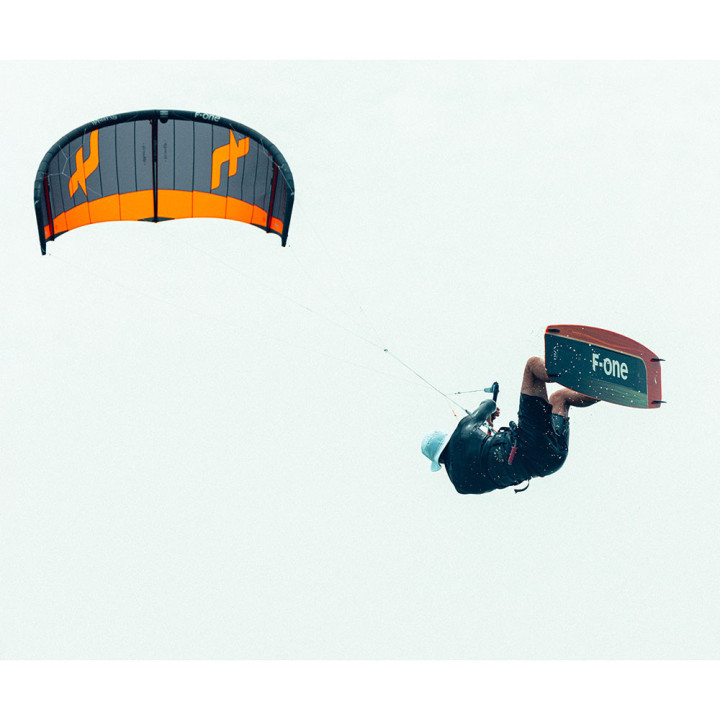Aile kitesurf F-one Bandit XVI 2023 Mint/Onyx en Stock au Meilleur Prix | Aile de kite à boudin freestyle