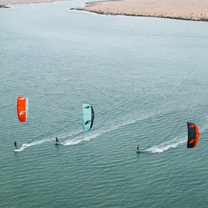 Aile kitesurf F-one Bandit XVI 2023 Mint/Onyx en Stock au Meilleur Prix | Aile de kite à boudin freestyle