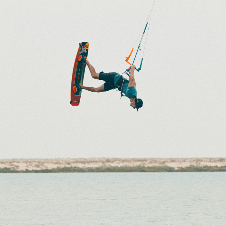 Planche kitesurf twintip F-one Trax HRD Lite Tech 2023 | Board de Kite Twintip polyvalente au meilleur prix