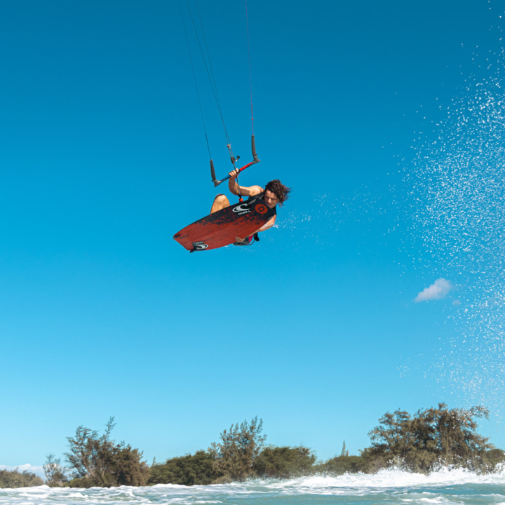 Planche de kitesurf ozone code v5