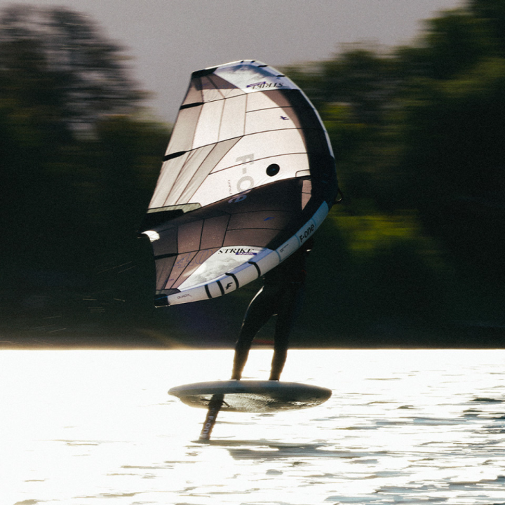Aile de Wing Foil F-ONE STRIKE V6 QUADX