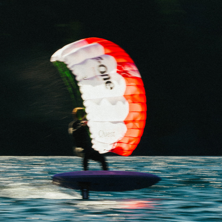 Planche f-one rocket free downwind carbon v2