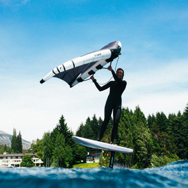 Planche f-one rocket wing crossover carbon