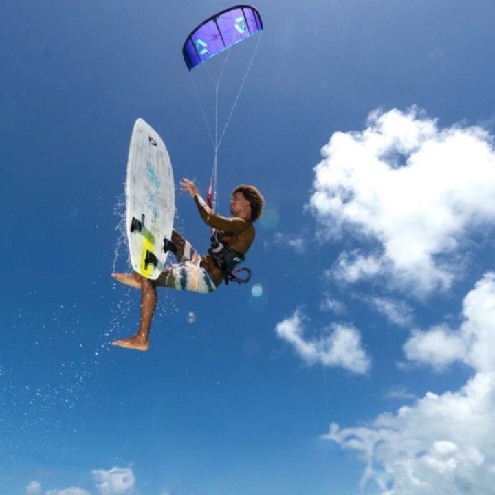 Pack Kitesurf Duotone Rebel SLS 2026 + Click Bar — Big Air