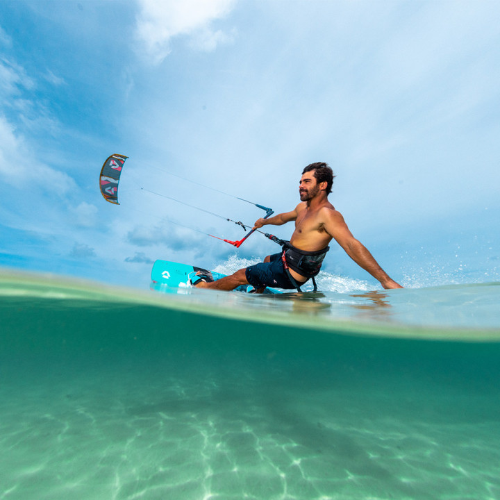 Planche kitesurf twintip Duotone Gonzales 2023 | Board de Kite Twintip débutant au meilleur prix