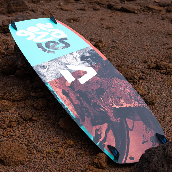Planche kitesurf twintip Duotone Gonzales 2023 | Board de Kite Twintip débutant au meilleur prix