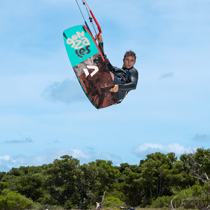 Planche kitesurf twintip Duotone Gonzales 2023 | Board de Kite Twintip débutant au meilleur prix