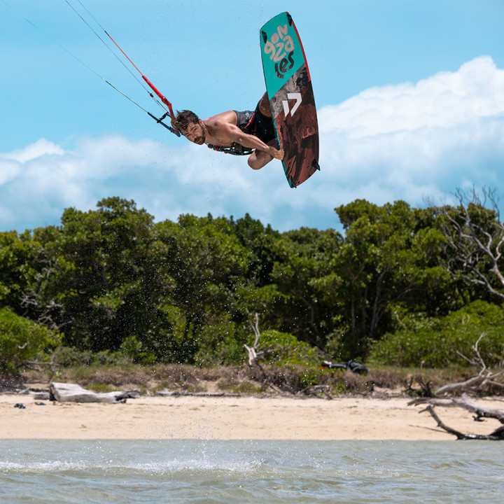 Planche kitesurf twintip Duotone Gonzales 2023 | Board de Kite Twintip débutant au meilleur prix