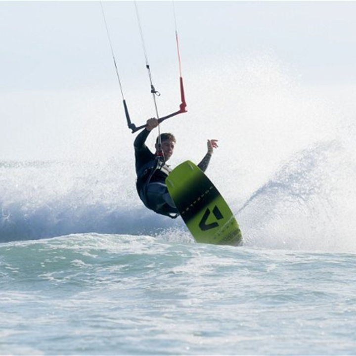 Planche kitesurf twintip Duotone Gonzales 2024 | Board de Kite Twintip débutant au meilleur prix