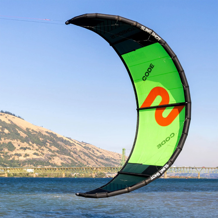 Aile kitesurf Slingshot Code V2 2025 en Stock au Meilleur Prix | Aile de kite à boudin